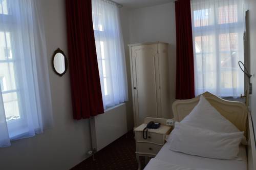Imagen de la habitación del Hotel Einhorn. Foto 15