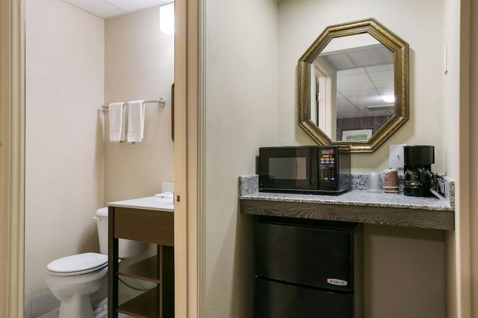 Imagen de la habitación del Hotel Eisenhower and Conference Center. Foto 16