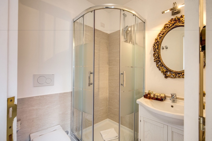 Imagen de la habitación del Hotel Eitch Borromini Palazzo Pamphilj. Foto 13