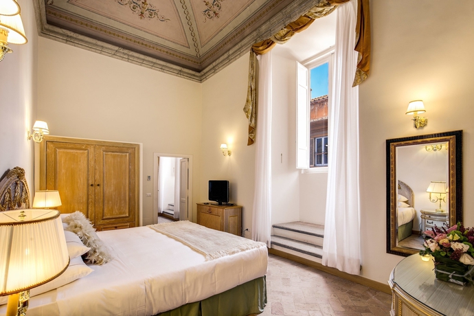 Imagen de la habitación del Hotel Eitch Borromini Palazzo Pamphilj. Foto 15