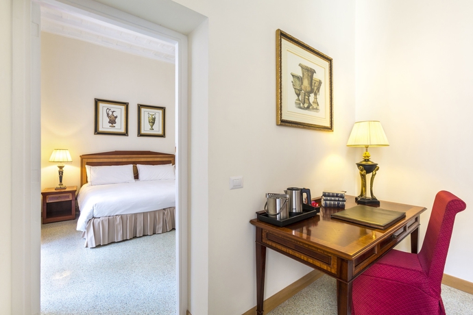 Imagen de la habitación del Hotel Eitch Borromini Palazzo Pamphilj. Foto 19