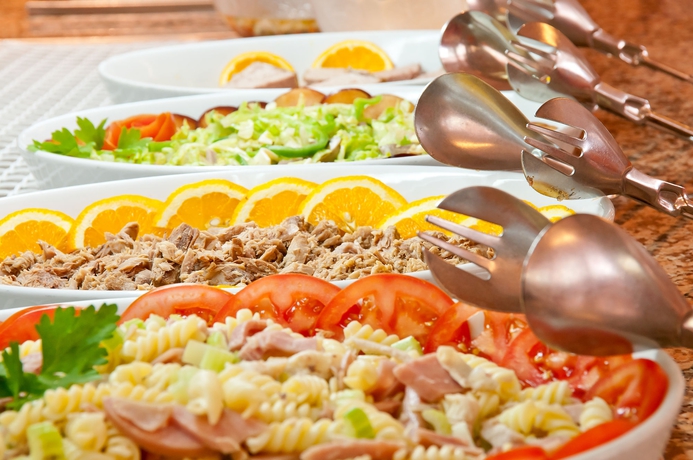 Imagen del bar/restaurante del Hotel Eix Alcudia - Adults Only. Foto 3