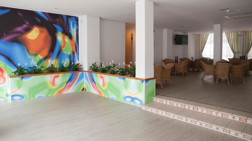 Imagen del bar/restaurante del Hotel Eix Alcudia - Adults Only. Foto 6