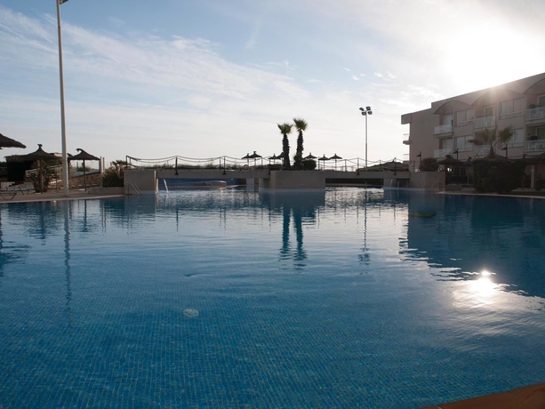 Imagen de los exteriores del Hotel Eix Platja Daurada and Spa. Foto 5