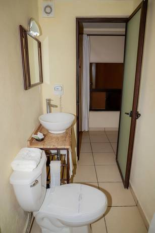 Imagen de la habitación del Hotel Ejecutivo Aeropuerto Morelia. Foto 15