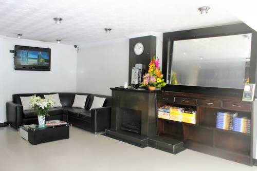 Imagen de la habitación del Hotel Ejecutivo La Embajada. Foto 4