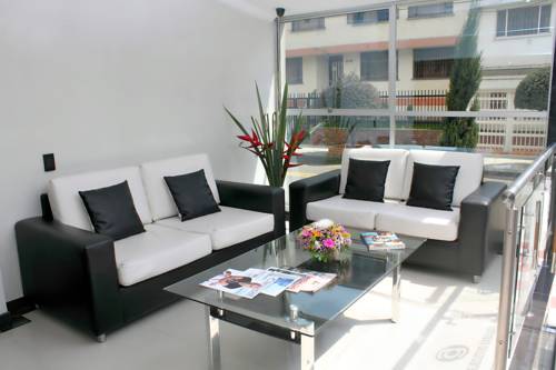 Imagen de la habitación del Hotel Ejecutivo La Embajada. Foto 5