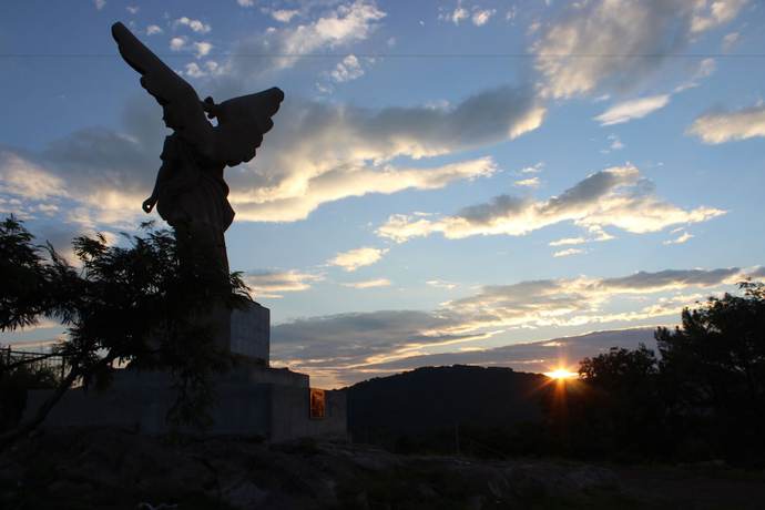 Imagen de los exteriores del Hotel Ejecutivo Temoris. Foto 10