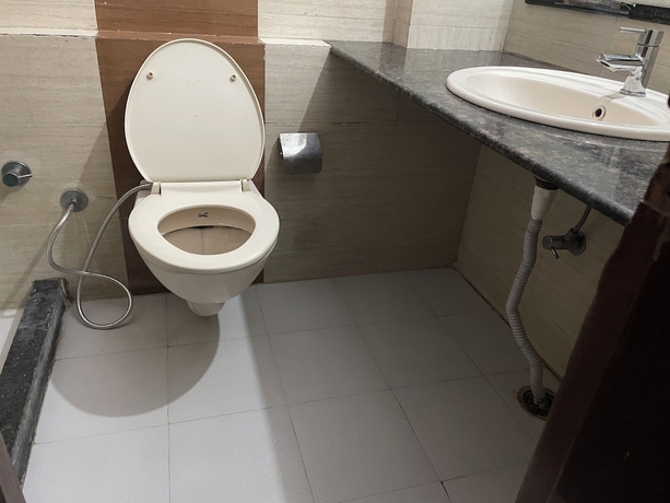 Imagen de la habitación del Hotel Ek Noor Residency. Foto 5