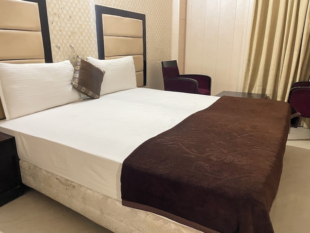 Imagen de la habitación del Hotel Ek Noor Residency. Foto 10