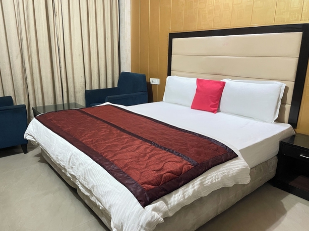 Imagen de la habitación del Hotel Ek Noor Residency. Foto 12