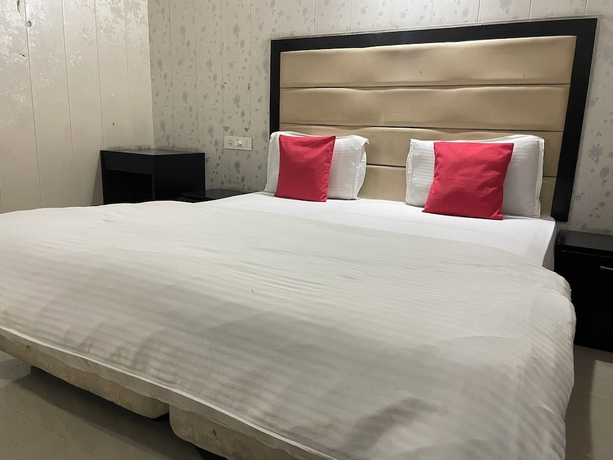 Imagen de la habitación del Hotel Ek Noor Residency. Foto 14