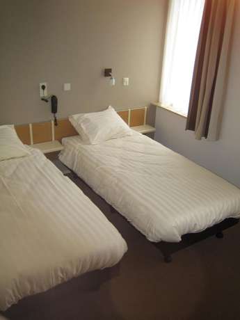Imagen de la habitación del Hotel Ekamper. Foto 10