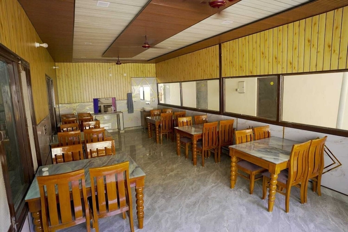 Imagen del bar/restaurante del Hotel Ekant Valley. Foto 10