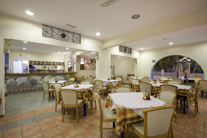 Imagen del bar/restaurante del Hotel Ekaterini, Rodas. Foto 4