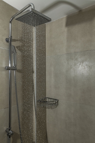 Imagen de la habitación del Hotel Ekati Mare Lifestyle Resort. Foto 11