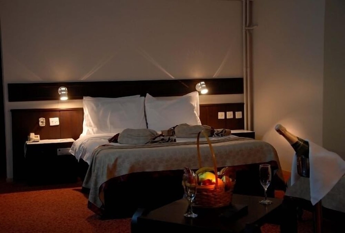 Imagen de la habitación del Hotel Eken. Foto 15