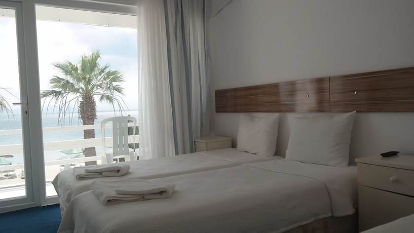 Imagen de la habitación del Hotel Eker Bermuda. Foto 16