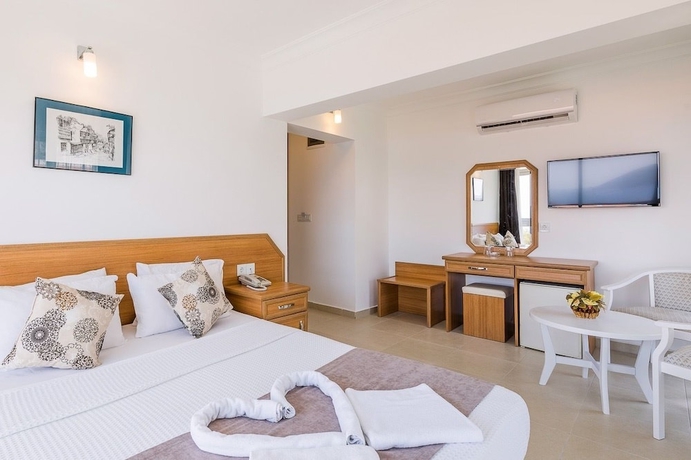 Imagen de la habitación del Hotel Ekici. Foto 15