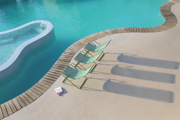 Imagen general del Hotel Ekies All Senses Resort. Foto 4