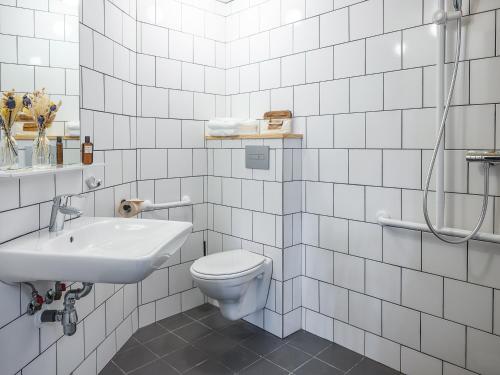 Imagen de la habitación del Hotel Eklo Paris Roissy CDG Airport. Foto 9