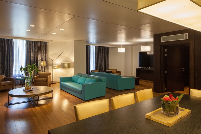 Imagen del bar/restaurante del Hotel Eko Hotels and Suites. Foto 2