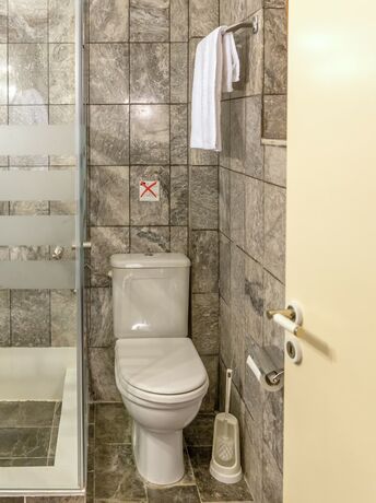 Imagen de la habitación del Hotel Eko Suites. Foto 18