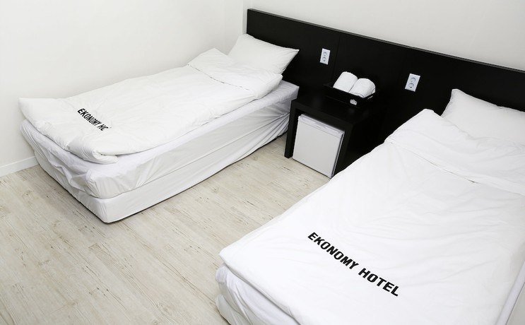 Imagen de la habitación del Hotel Ekonomy Gumi. Foto 13