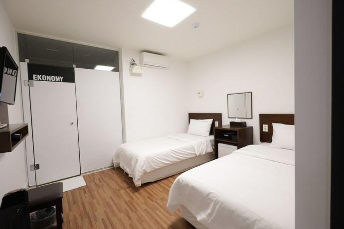 Imagen de la habitación del Hotel Ekonomy Haeundae Guesthouse. Foto 19