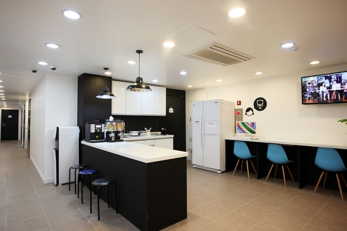 Imagen de los interiores del Hotel Ekonomy Hotel Myeongdong Central. Foto 15