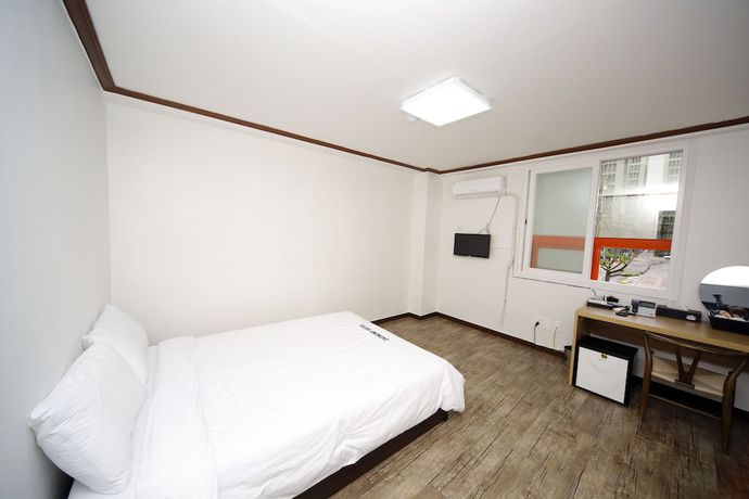 Imagen de la habitación del Hotel Ekonomy Mokpo. Foto 5