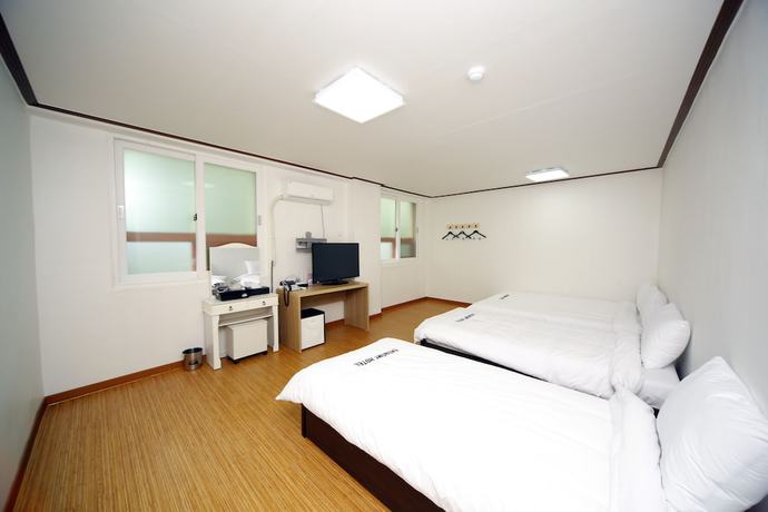 Imagen de la habitación del Hotel Ekonomy Mokpo. Foto 6