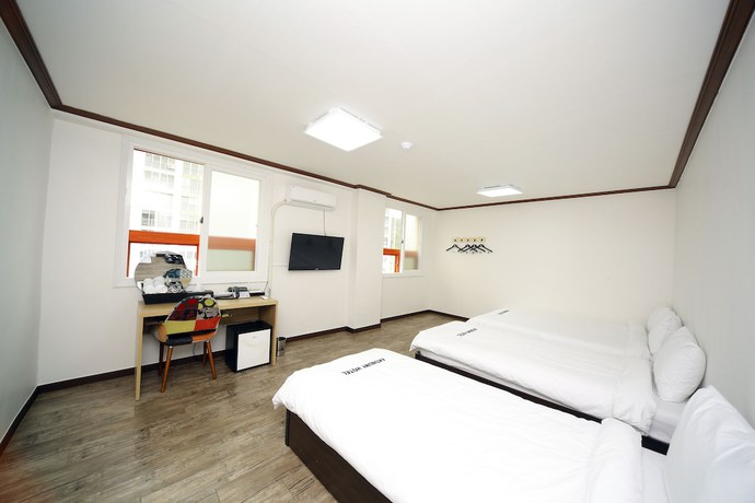 Imagen de la habitación del Hotel Ekonomy Mokpo. Foto 15