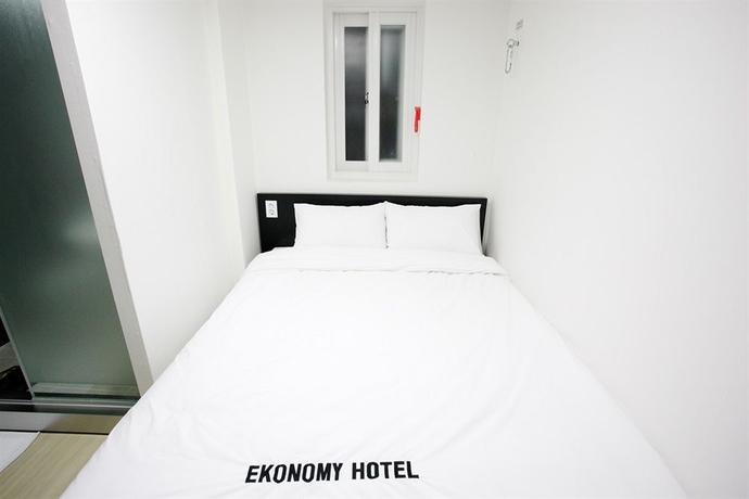 Imagen de la habitación del Hotel Ekonomy Myeongdong Premier. Foto 5