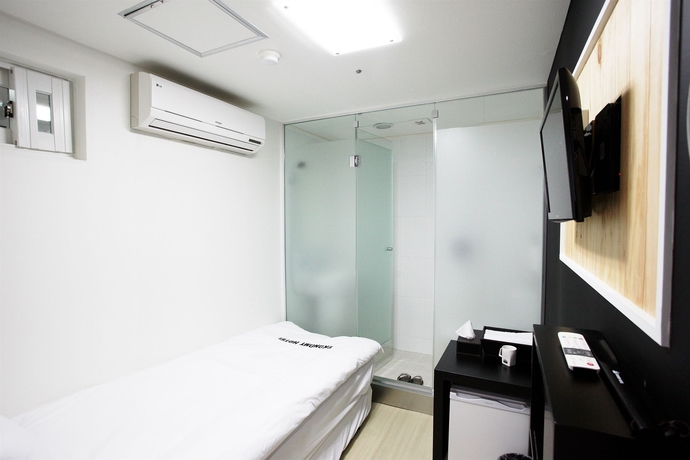Imagen de la habitación del Hotel Ekonomy Myeongdong Premier. Foto 8