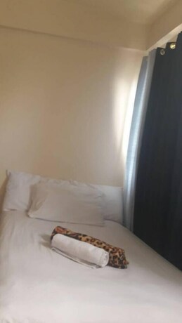 Imagen de los interiores del Hotel Ekonumi Rooms At Benrosi Plaza. Foto 29