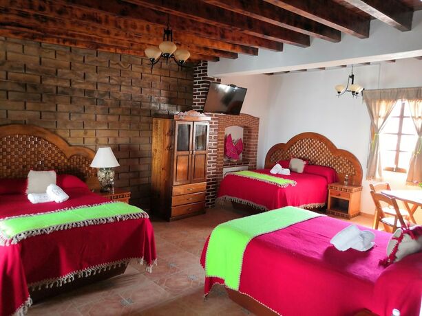 Imagen de la habitación del Hotel El Aguila, Villa del Carb&oacute;n. Foto 4