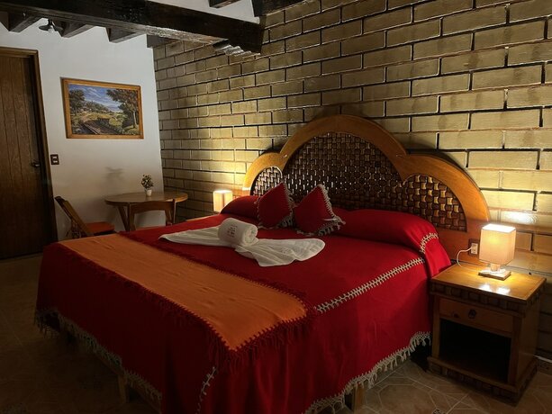 Imagen de la habitación del Hotel El Aguila, Villa del Carb&oacute;n. Foto 5