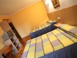 Imagen de la habitación del Hotel El Alfoz De Burgos. Foto 4