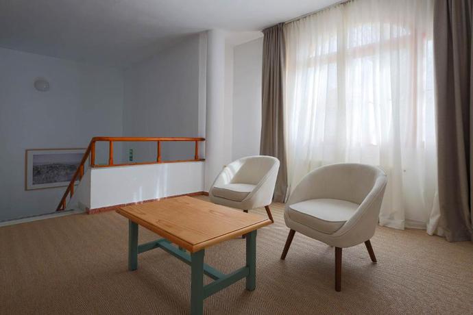 Imagen de los interiores del Hotel El Almendral. Foto 14