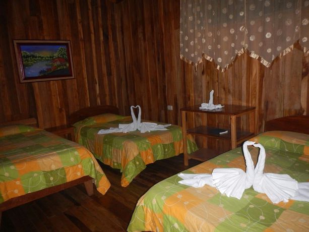 Imagen de la habitación del Hotel El Amanecer. Foto 4