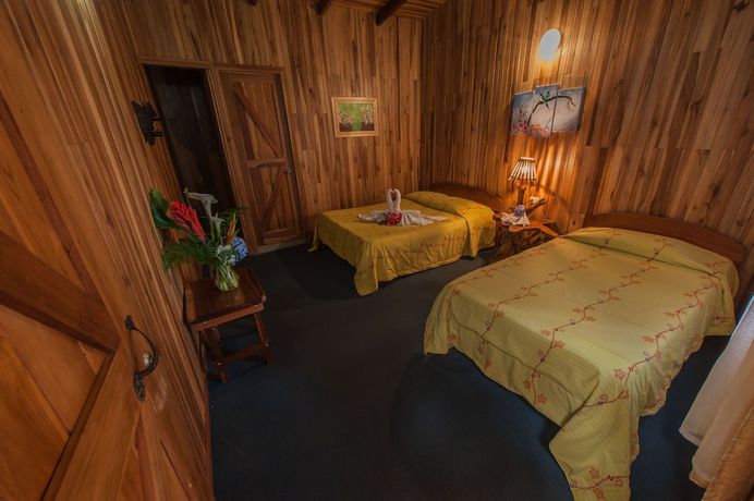 Imagen de la habitación del Hotel El Amanecer. Foto 6