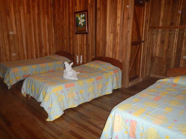 Imagen de la habitación del Hotel El Amanecer. Foto 10