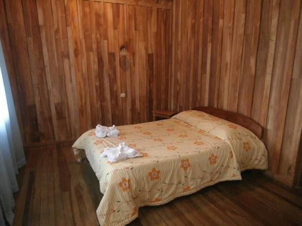 Imagen de la habitación del Hotel El Amanecer. Foto 14