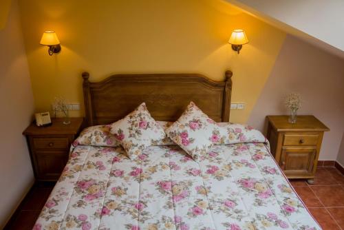 Imagen de la habitación del Hotel El Angliru. Foto 2