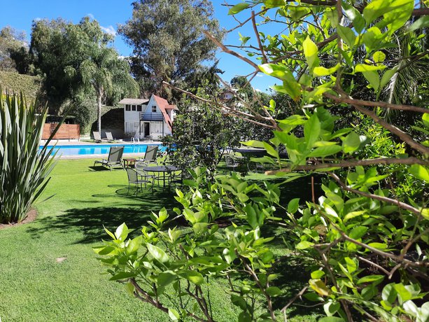 Imagen de los exteriores del Hotel El Arco, Valle de Bravo. Foto 17