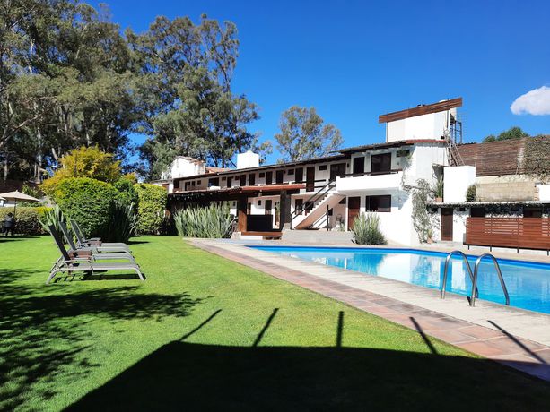 Imagen de los exteriores del Hotel El Arco, Valle de Bravo. Foto 18