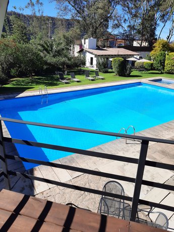 Imagen de la piscina del Hotel El Arco, Valle de Bravo. Foto 20