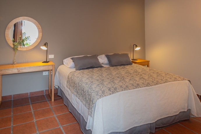 Imagen de la habitación del Hotel El Arribo. Foto 4