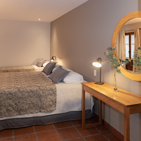 Imagen de la habitación del Hotel El Arribo. Foto 9